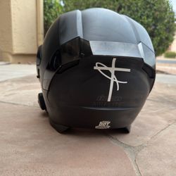 Motorcycle helmet