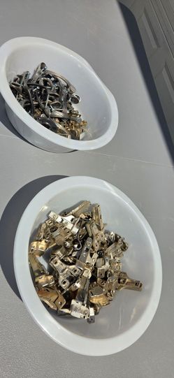 Cabinet handles and hinges