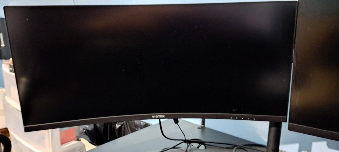 Viotek 29' Curved Monitor