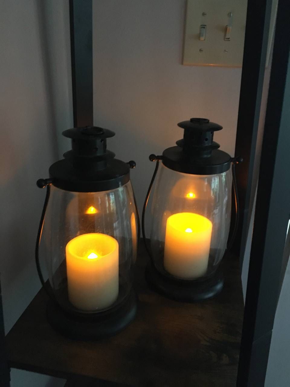 2 Lanterns