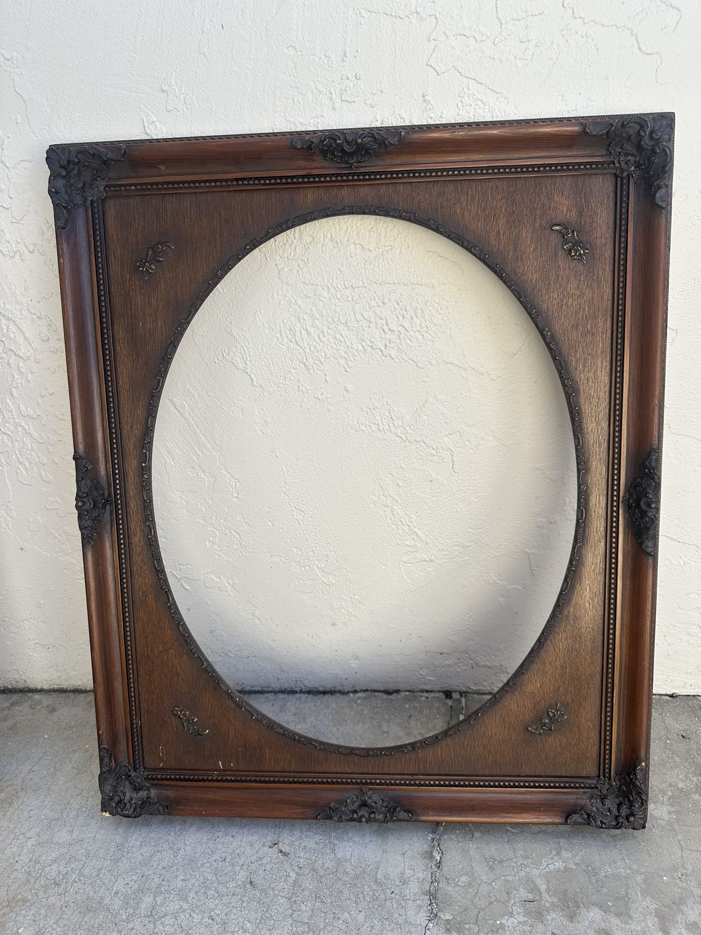 Vintage Wood Picture Frame 22”x27”