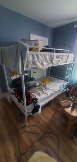 Bunk bed