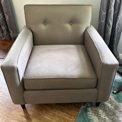 Bassett Gray Beige Upholstered Arm Chair 