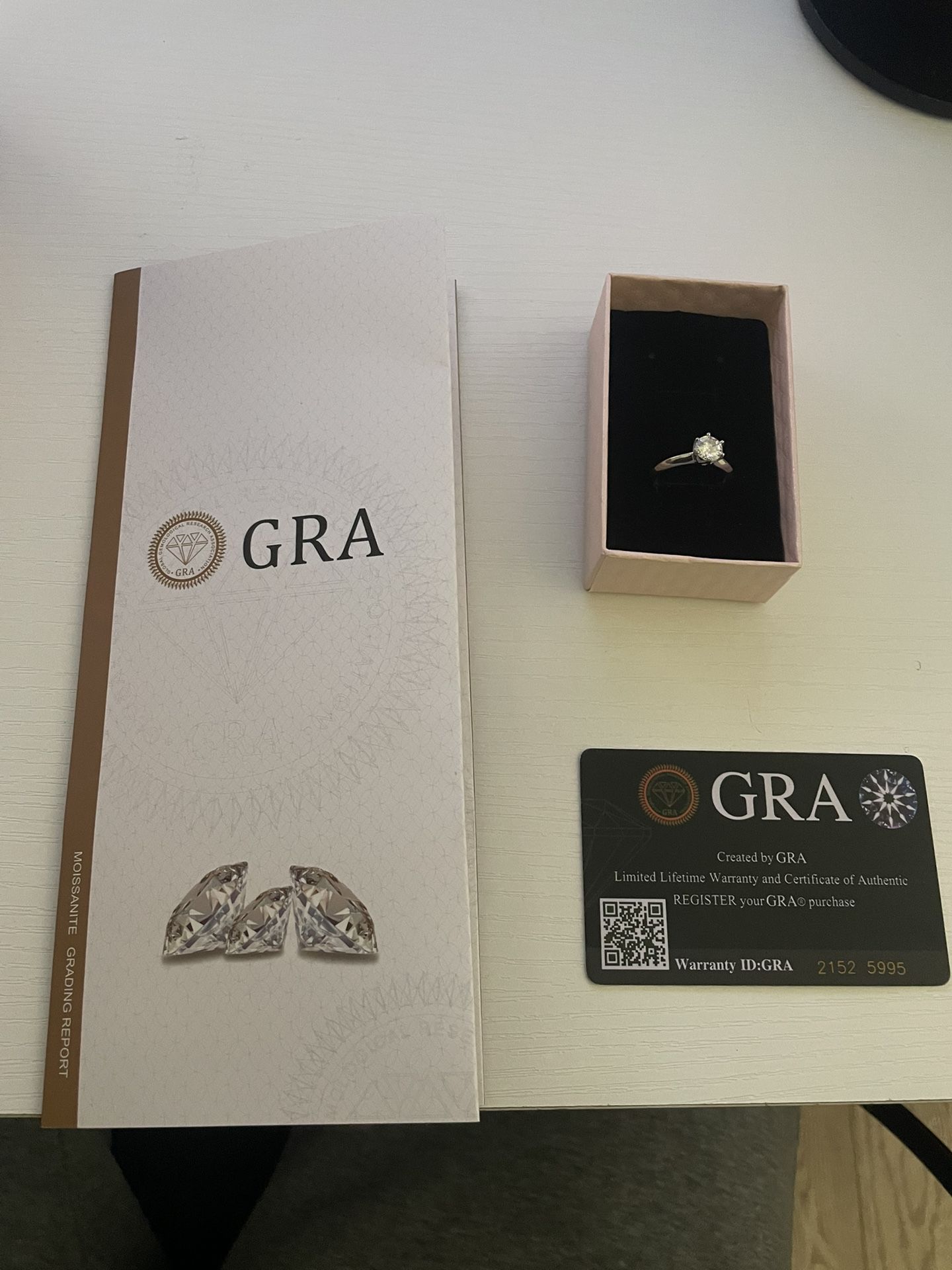 VVS1 Moissanite Engagement Ring 1 Carat