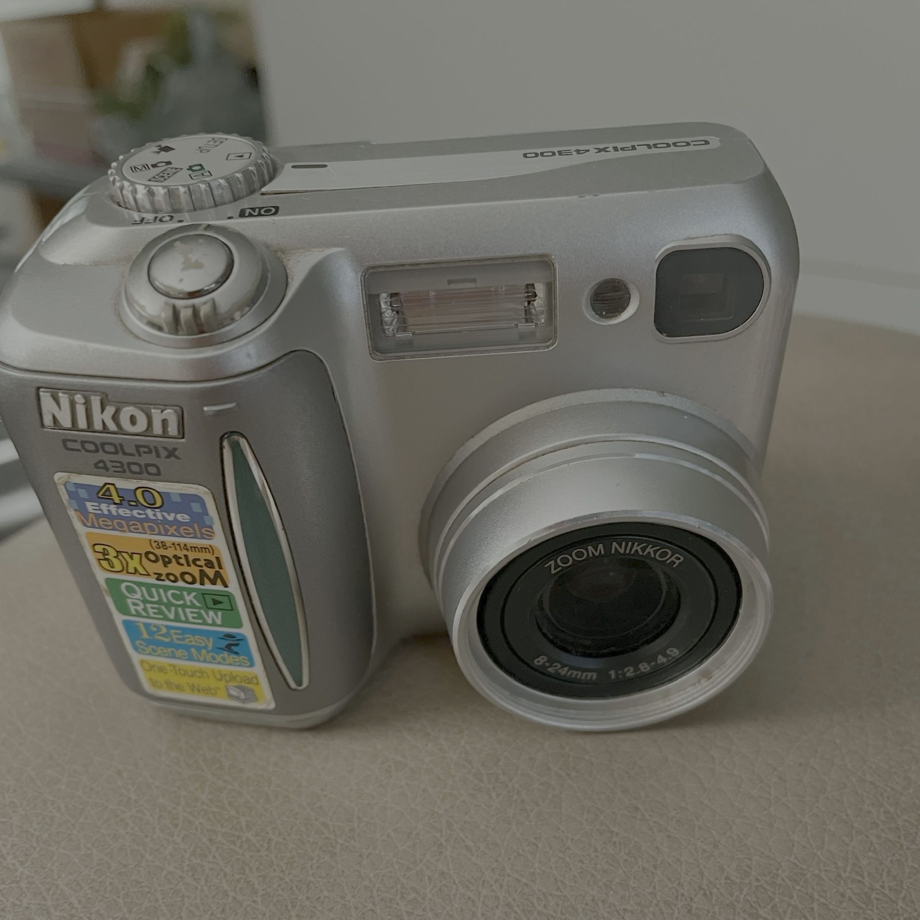 Nikon COOLPIX 4300 Digital Camera - Silver - 4.0MP - **NOT TESTED**