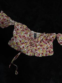 Floral Windsor Top