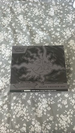 Pitch Black ETB Pokémon Center