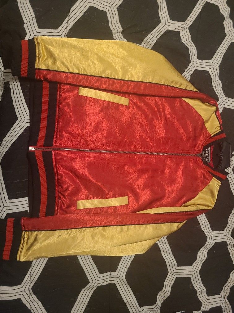 GUESS Los Angeles Original Red/Gold Irvine Black
Panther Satin Full Zip Jacket Mens Large