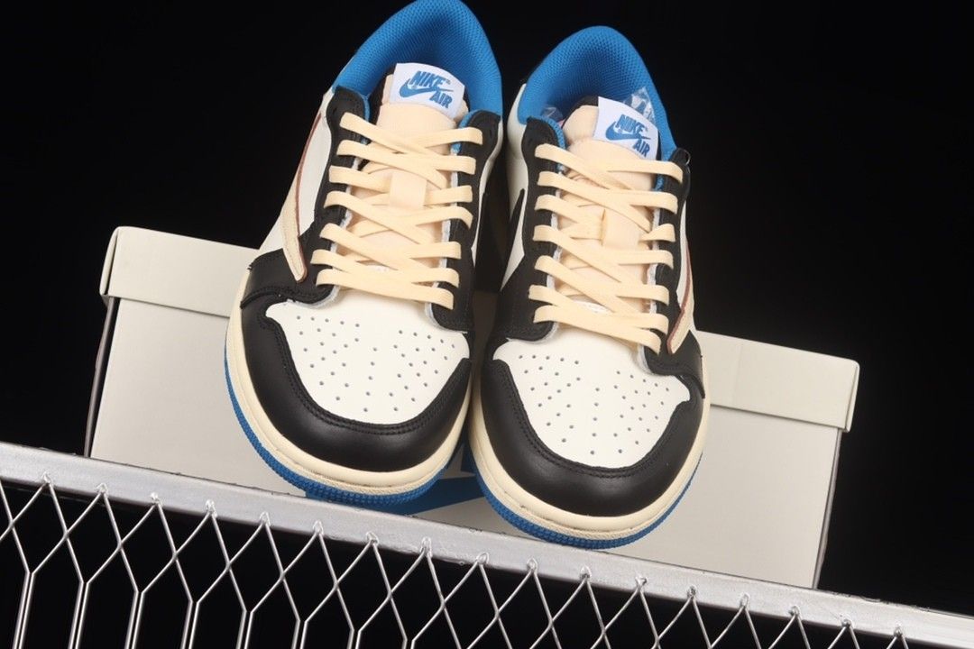 Jordan 1 Low Fragment x Tavis Scott