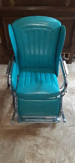 Hurry hurry for the low collectible rocking chair .