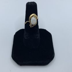 14k Gold Opal & Diamond Fashion Ring 