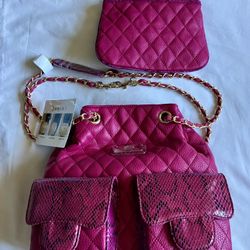 NEW - SHARIF 3 WAYS IN 1 QUILTED PURSE BAG BACKPACK WRISTLET SET ‼️ Minor Damaged ‼️ See Pictures For Detail ‼️ the ONLY 1‼️ Price Is FIRM ‼️