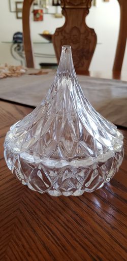 Candy dish