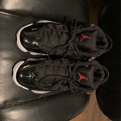 Jordan 11s