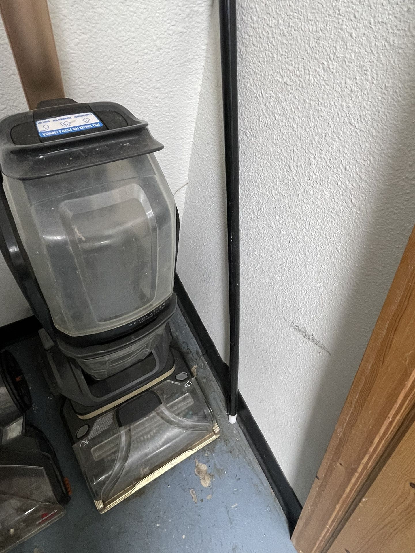 Bissell Revolution Hydro steam Carpet Cleaner