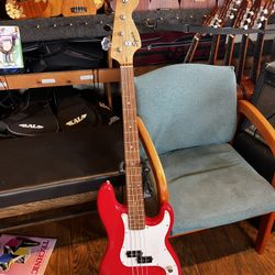 Squier Affinity Precision Bass 