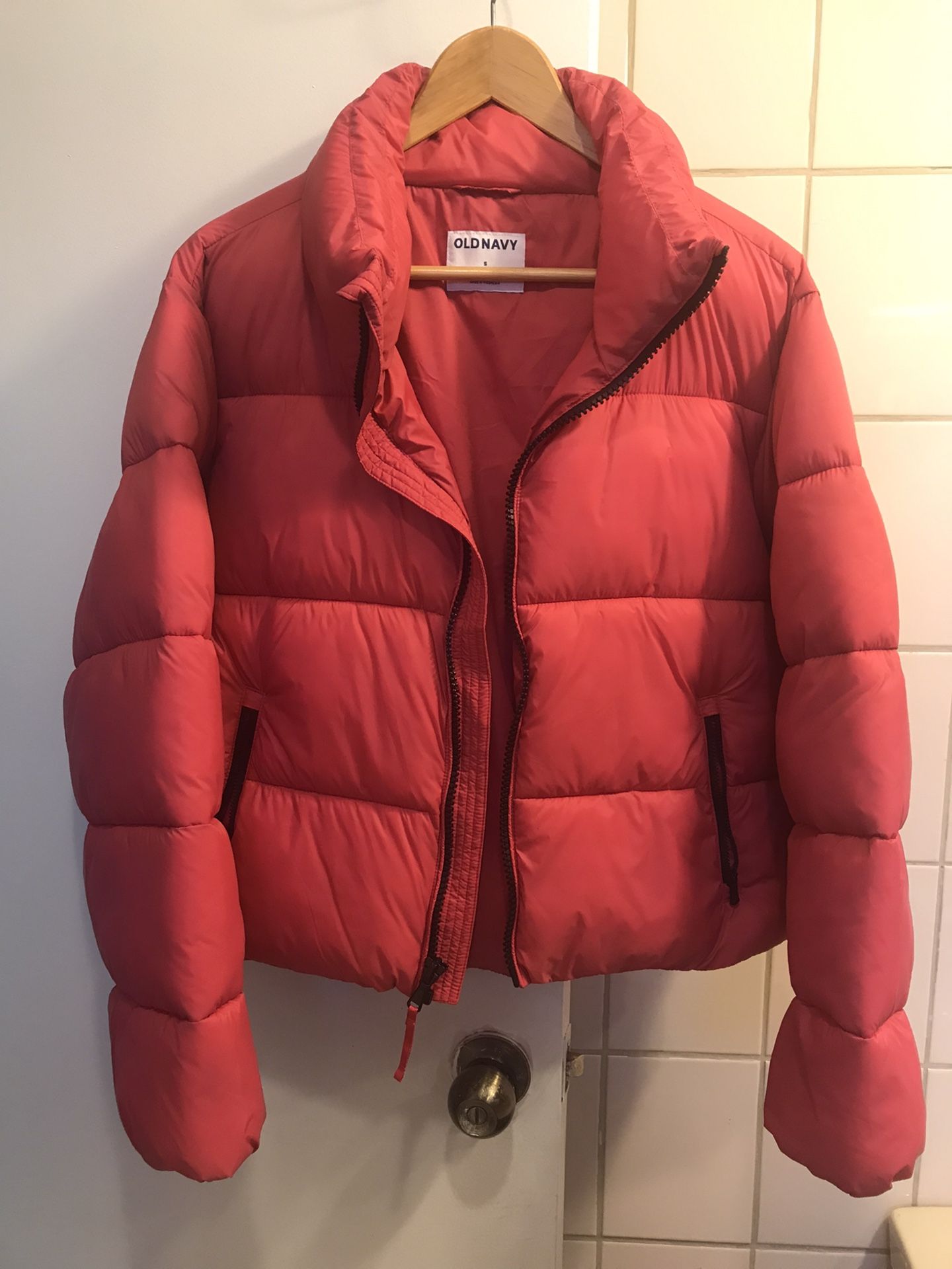 Pink Old Navy Puffer Jacket Size S