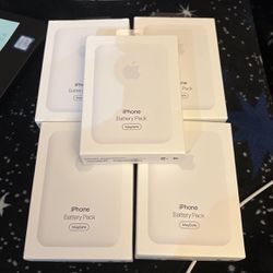 Brand New Apple Magsafe battery Pack Lot