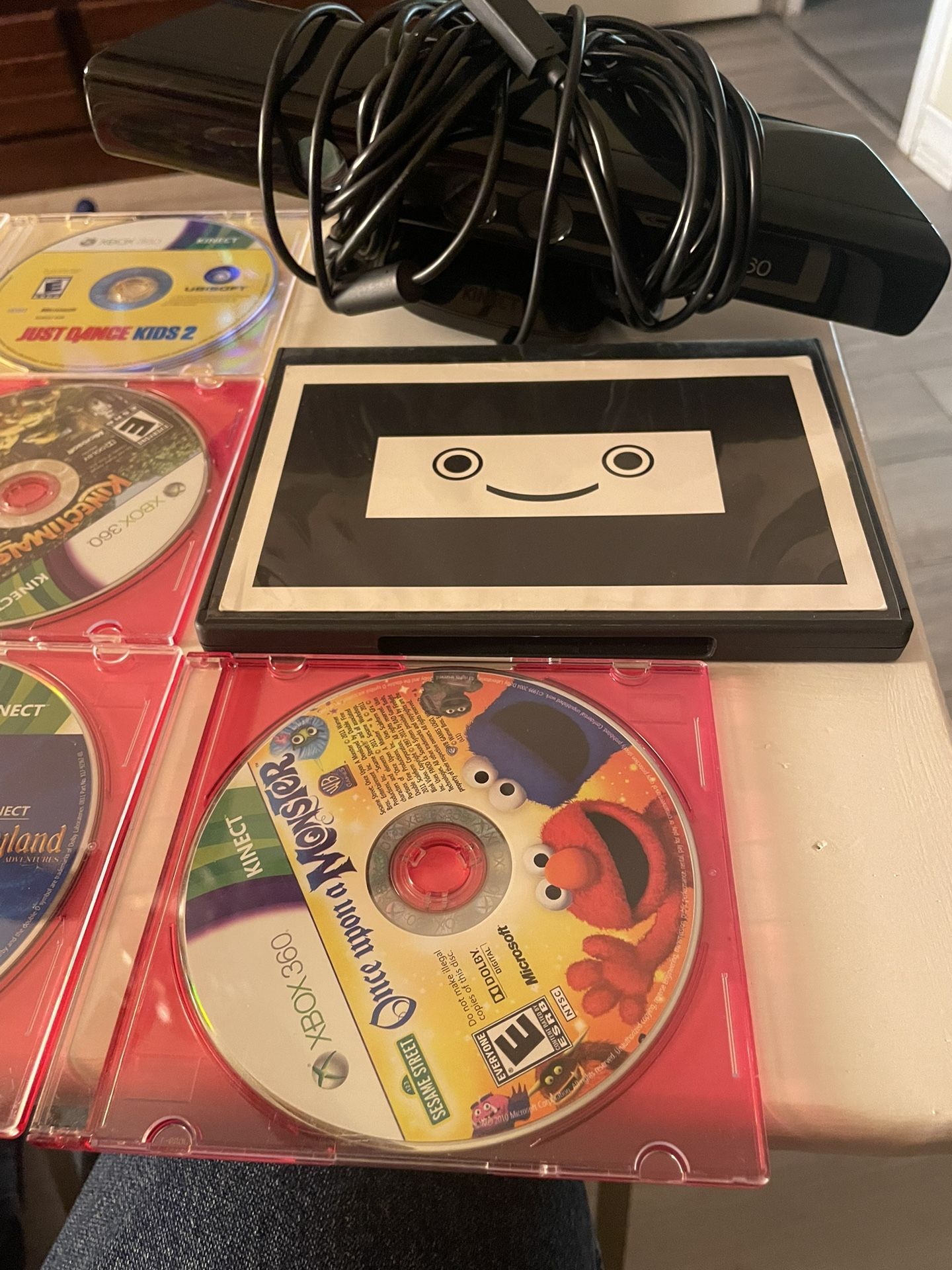 Xbox 360 Kinect W/7 Games