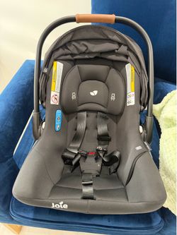 Baby car seat joie