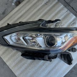 2016 Nissan Altima LH Headlight