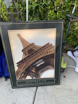 Large Eiffel Tower picture