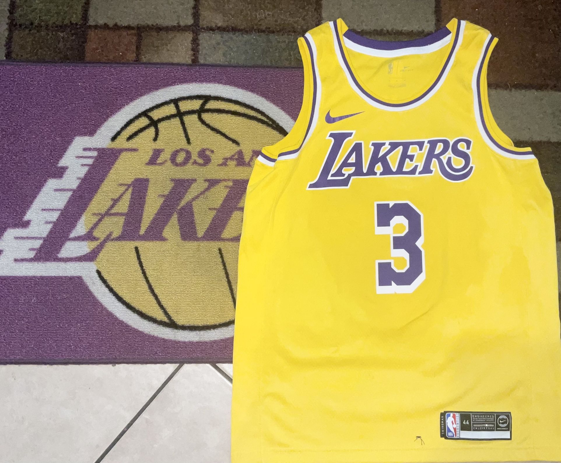  Los Angeles Lakers Anthony Davis NBA Swingman Icon Edition Jersey Adult Men’s Size Medium 