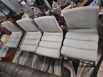Cake plate$15, 4 stools $200