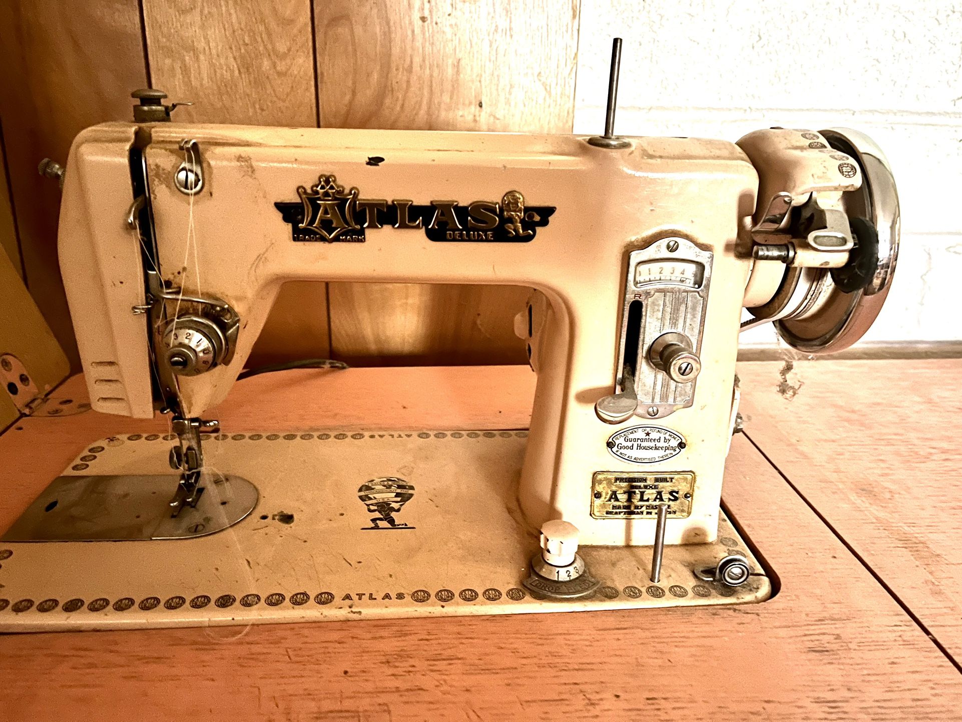 Rare Vintage Atlas Deluxe Pink Sewing Machine