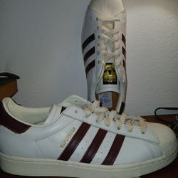 ADIDAS SHOES Size 10 1/2  (NEW)