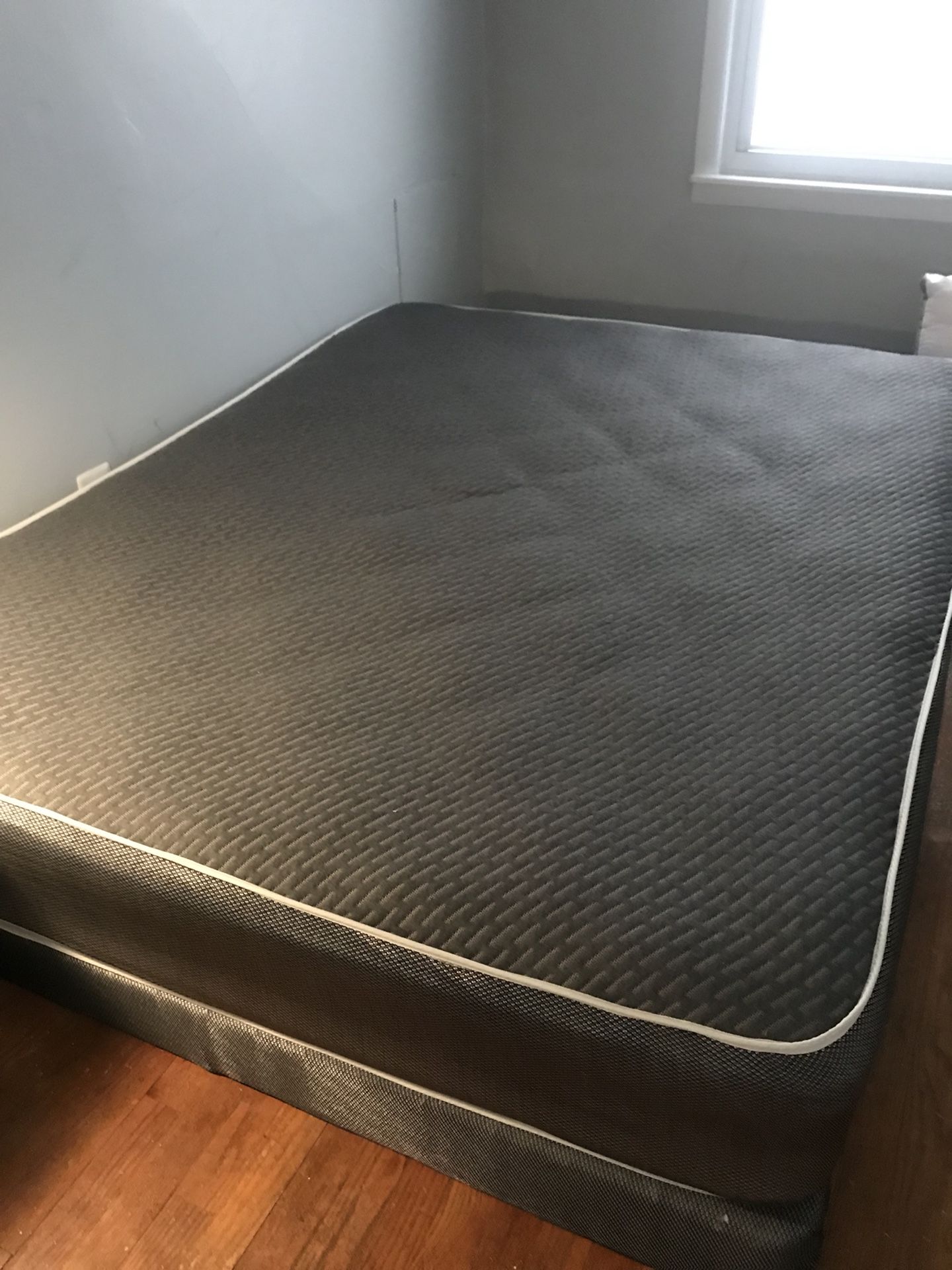 Brand New Queen Mattress and Box Spring
