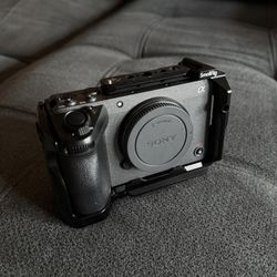 Sony fx30 with small rig cage 