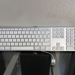 Apple Keyboard