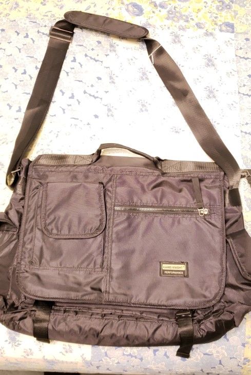 $10. Shoulder Bag