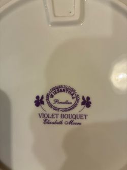 Beautiful cake plates