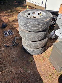 Set of 4 tires off gmc truck