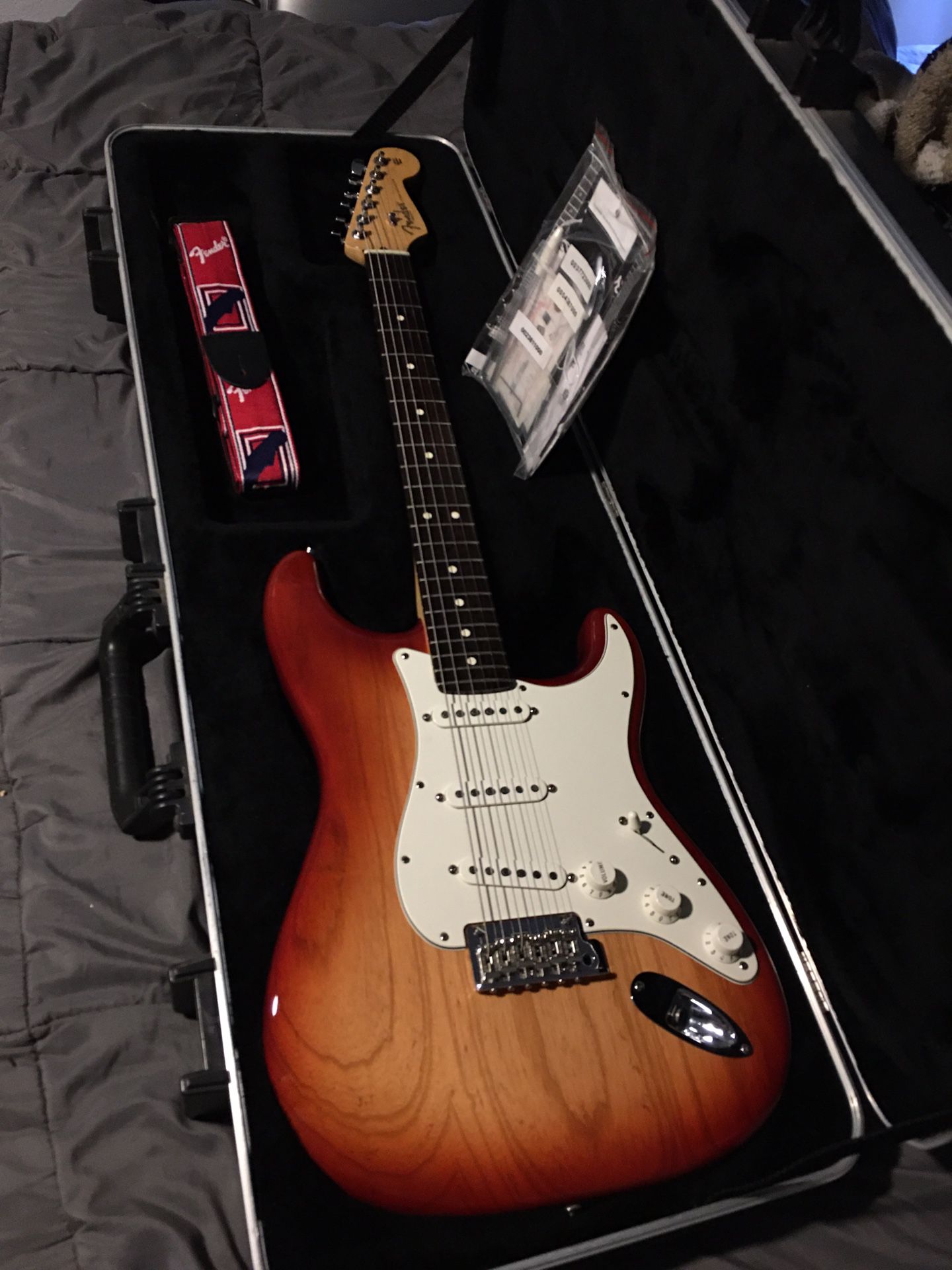 2008 Fender American Standard Stratocaster Sienna Sunburst