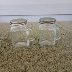 MASON CRAFT CLEAR GLASS JAR + HANDLE SALT & PEPPER S,P SHAKER SET