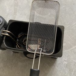 Deep Fryers like new