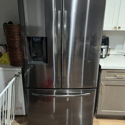 Samsung RF27T5201SG 27 cu ft French Door Refrigerator/ Fridge (2022)