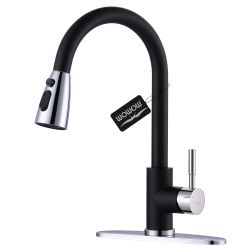 Single-Handle Pull-Down Sprayer Kitchen Faucet with Stream and PowerSpray Mode in Polished Chrome and Black