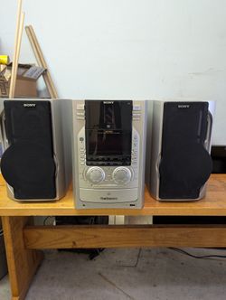 Sony MD 555 CD changer