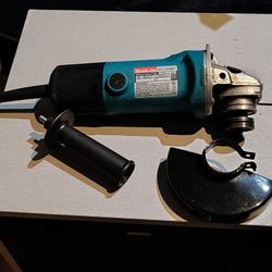Makita Grinder