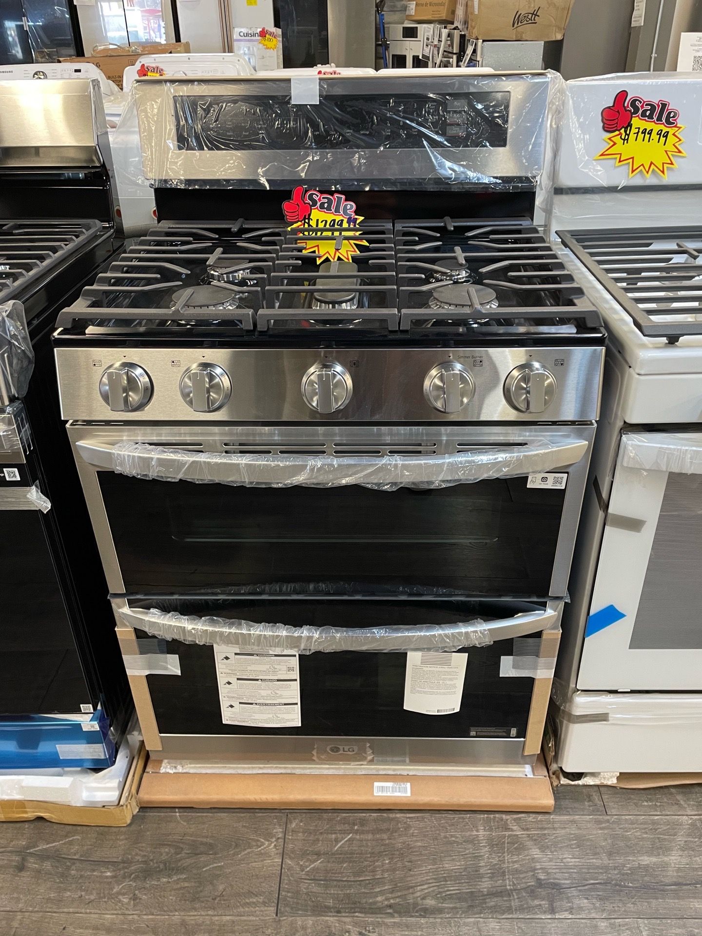 LG Double Oven Gas Stove Read Description