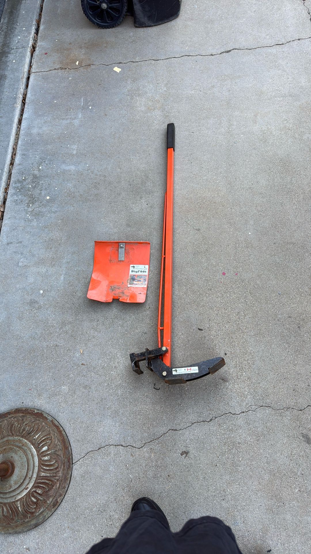 Extractigator Small Tree Plant Removal Tool