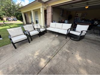 Furniture/patio