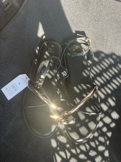 ✨ Brand new black metallic sandals, size 10! Stylish, comfortable, and perfect for summer—never worn. Grab them before they’re gone!