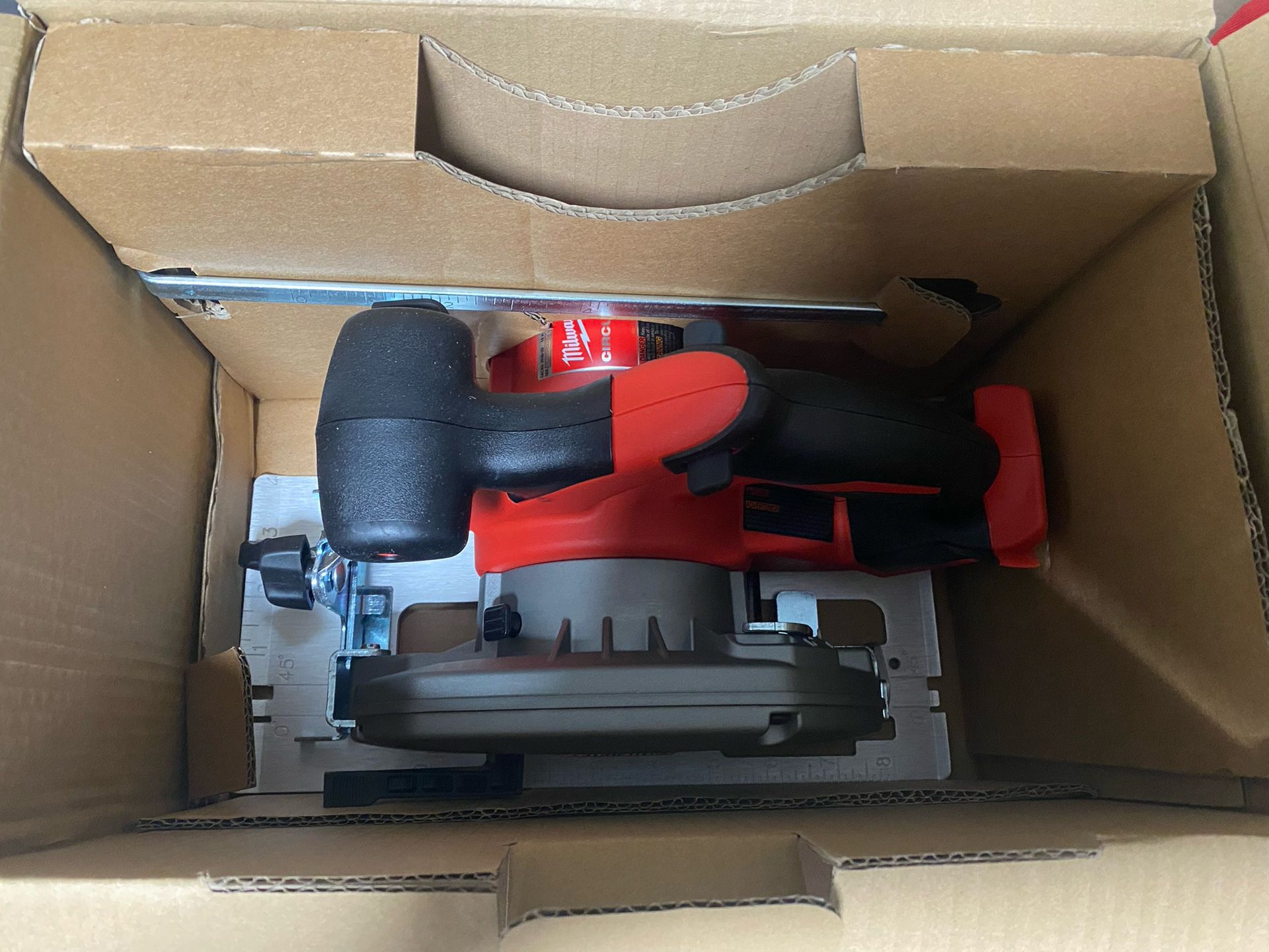 MILWAUKEE M18 CIRCULAR SAW NEW 6-1/2 TOOL ONLY $100 FIRM