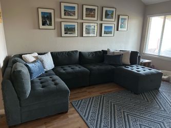 Large L-shape couch - Free