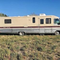 Need repair/storage space(short-term)